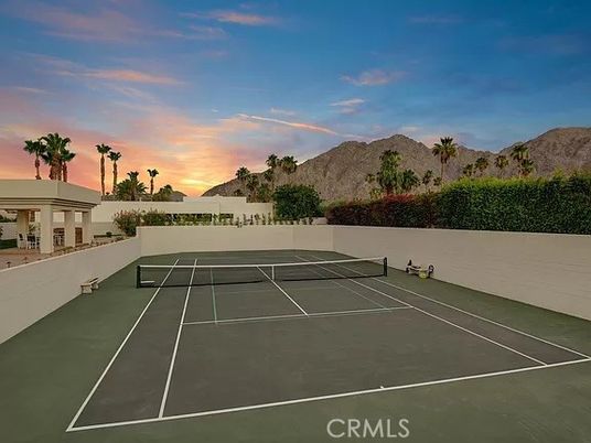 Exterior, Tennis Courts