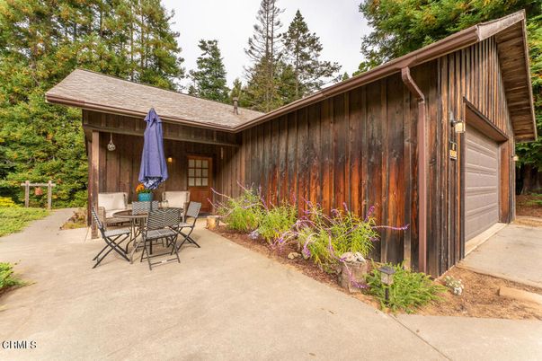 Detached Garage, Exterior