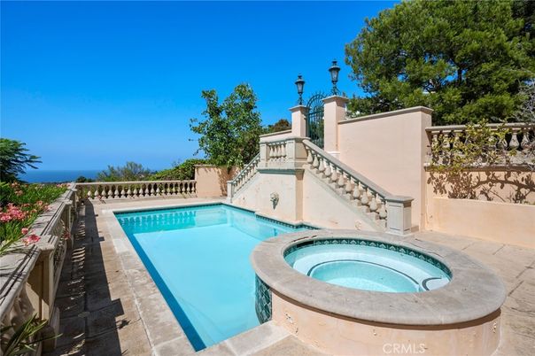 Exterior, Pool, Water