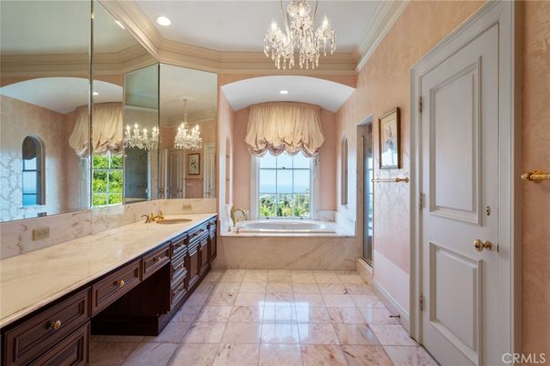 Bathroom, Chandelier, Dual Sink Vanities, Interior, Recessed Lighting