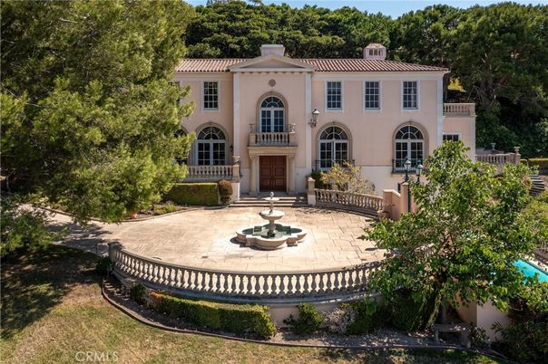 Backyard, Exterior, Facade, French Provincial