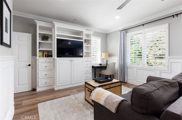 Home Office, Interior, Recessed Lighting, Wood Texture Flooring