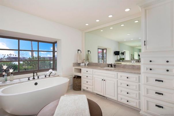 Bathroom, Dual Sink Vanities, Free Standing Baths, Interior, Recessed Lighting