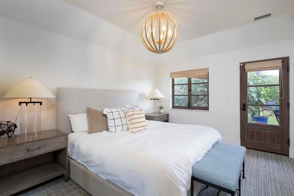 Bedroom, Interior, Pendant Lights