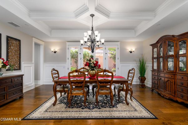 Chandelier, Dining room, Interior, Wood Texture Flooring
