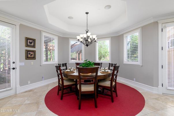 Chandelier, Dining room, Interior