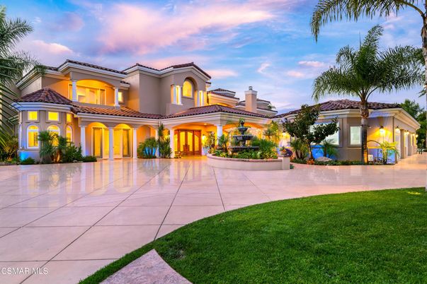 Backyard, Exterior, Facade, Mediterranean
