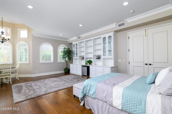Bedroom, Interior, Pendant Lights, Recessed Lighting, Wood Texture Flooring