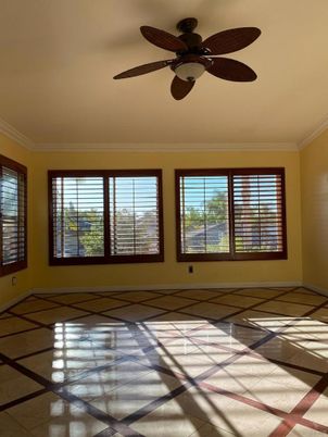 Empty room, Interior