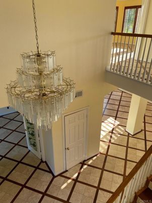 Chandelier, Interior