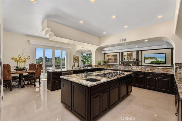 Dining room, Interior, Kitchen, Recessed Lighting