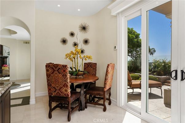 Dining room, Interior, Recessed Lighting, Water