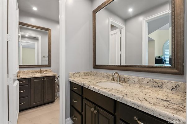Bathroom, Dual Sink Vanities, Interior, Recessed Lighting