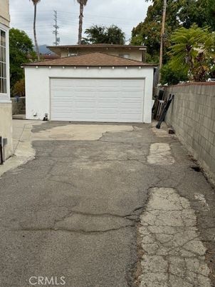 Detached Garage, Exterior