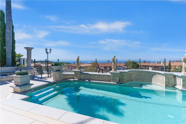 Exterior, Pool, Water