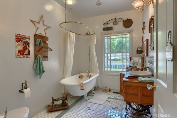 Bathroom, Free Standing Baths, Glass Shower, Interior, Recessed Lighting