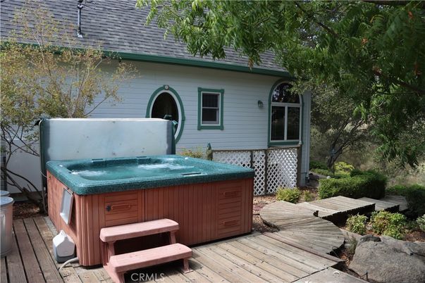 Exterior, Hot Tub