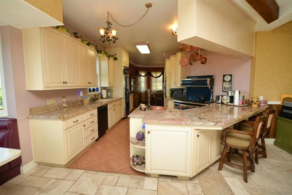 Chandelier, Interior, Kitchen, Wood Texture Flooring