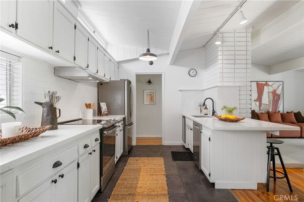 Interior, Kitchen, Pendant Lights, Stainless Steel Appliances