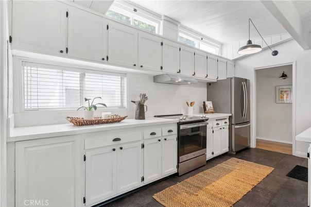 Interior, Kitchen, Pendant Lights, Stainless Steel Appliances