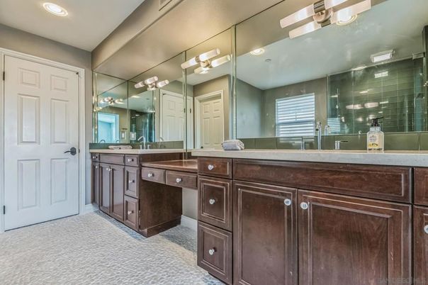 Bathroom, Interior, Recessed Lighting