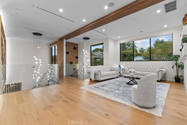 Interior, Living room, Pendant Lights, Recessed Lighting, Wood Texture Flooring