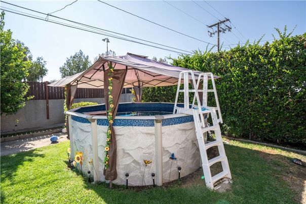 Backyard, Exterior, Pool