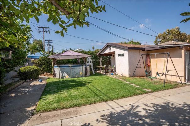 Backyard, Detached Garage, Exterior