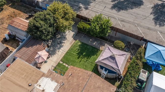 Exterior, Drone