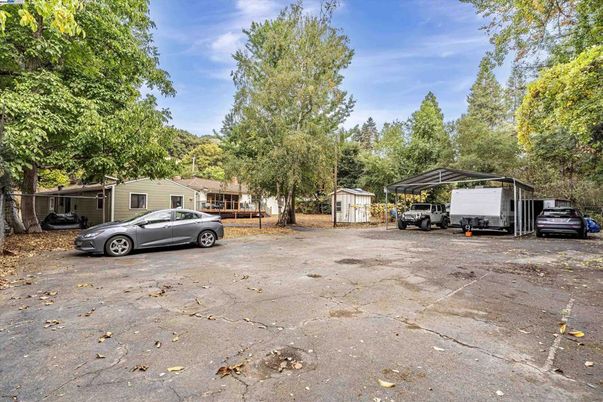 Backyard, Detached Garage, Exterior