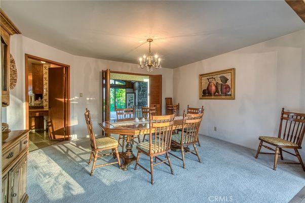 Chandelier, Dining room, Interior