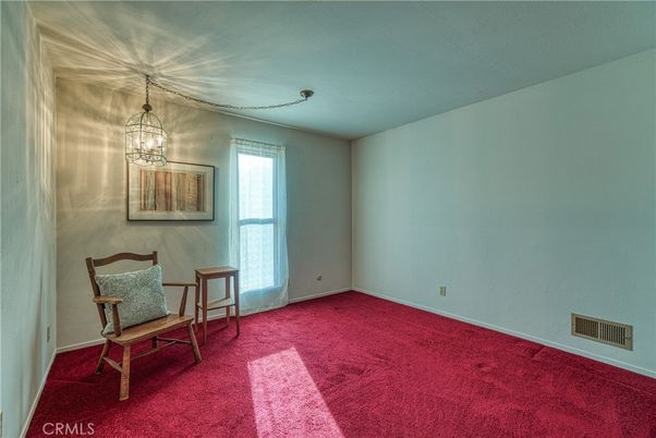 Empty room, Interior, Pendant Lights