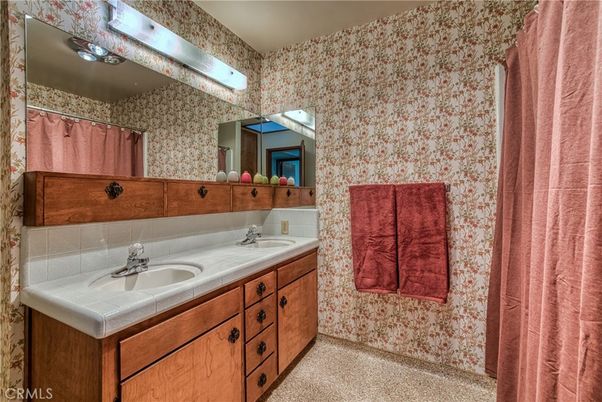 Bathroom, Dual Sink Vanities, Interior, Tile Countertops