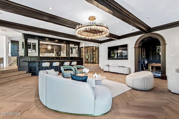 Chandelier, Fireplace, Interior, Living room, Recessed Lighting, Wood Texture Flooring
