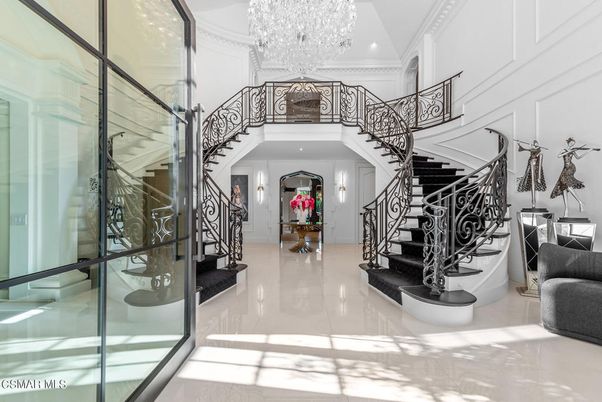 Chandelier, Interior, Recessed Lighting