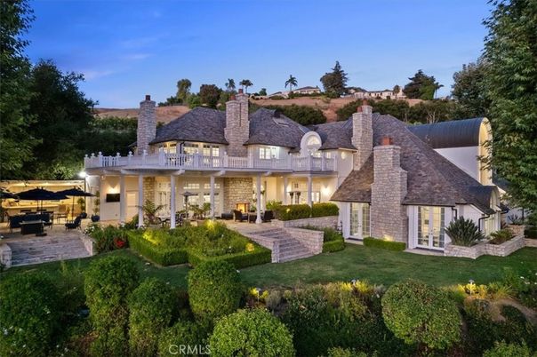 Backyard, Exterior, Facade, Brick Facade, French Provincial