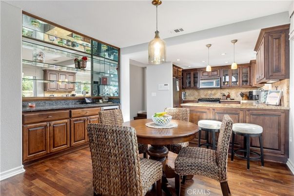 Dining room, Interior, Kitchen, Pendant Lights, Recessed Lighting, Wood Texture Flooring