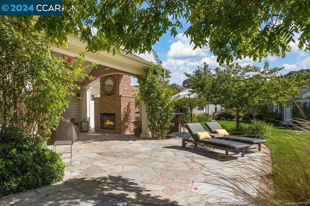 Exterior, Fireplace
