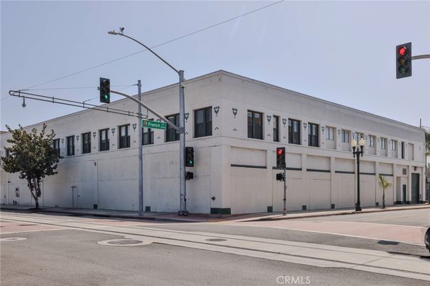 Exterior, Facade, None