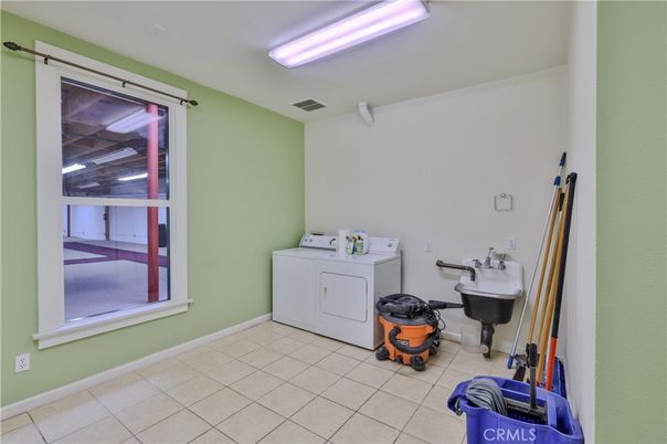 Interior, Washer
