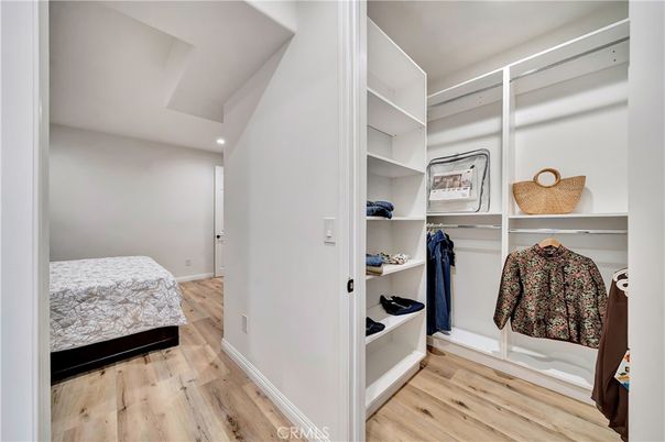 Bedroom, Interior, Recessed Lighting, Walk-in Closets, Wood Texture Flooring