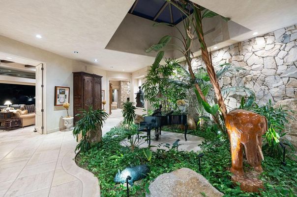 Interior, Piano, Recessed Lighting, Stone Walls