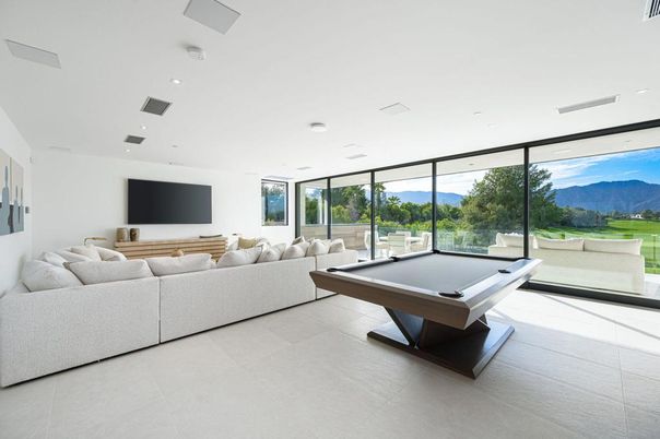 Billiard Table, Game Room, Interior, Living room, Recessed Lighting