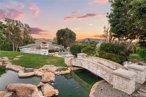 Exterior, Lake, Pool