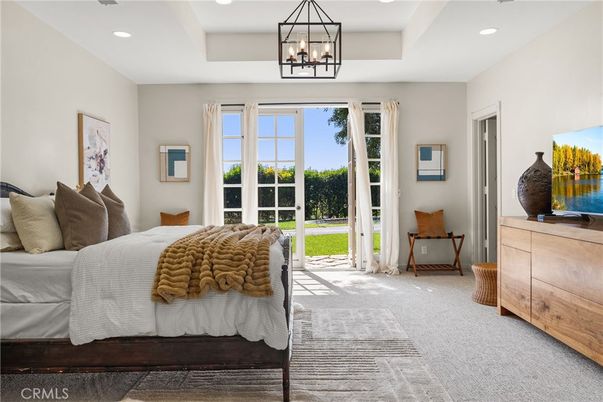 Bedroom, Chandelier, Interior, Pendant Lights, Recessed Lighting