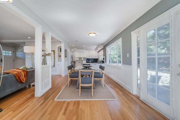 Dining room, Interior, Kitchen, Recessed Lighting, Wood Texture Flooring