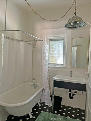 Bathroom, Free Standing Baths, Interior