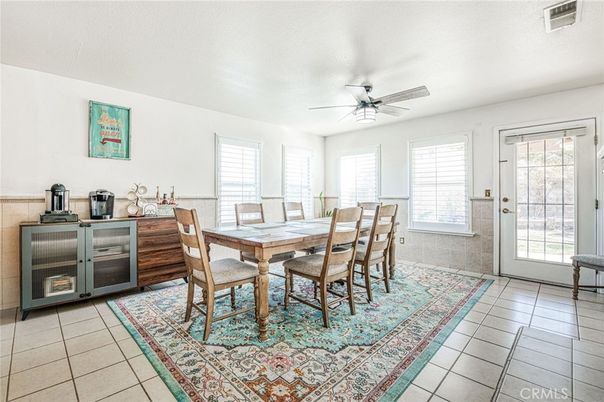 Dining room, Interior
