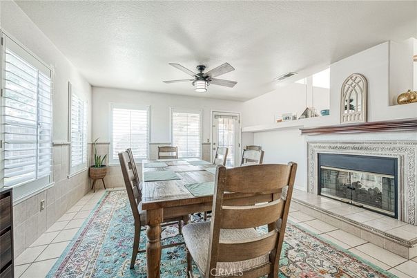 Dining room, Fireplace, Interior
