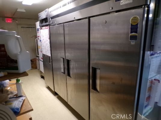 Interior, Stainless Steel Appliances